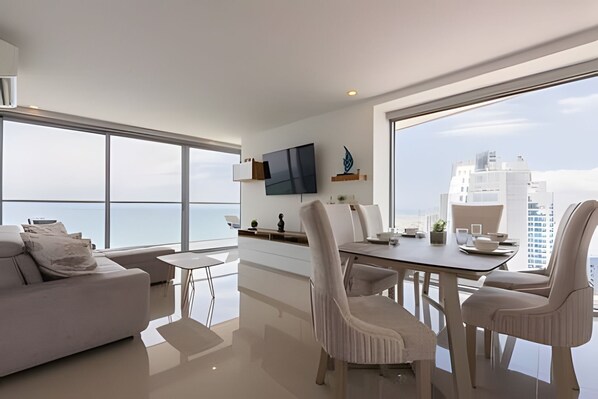 Dining area,Living Room