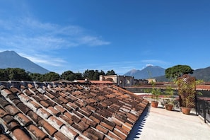 942c498d-e265-4220-8d77-04e5e2499471