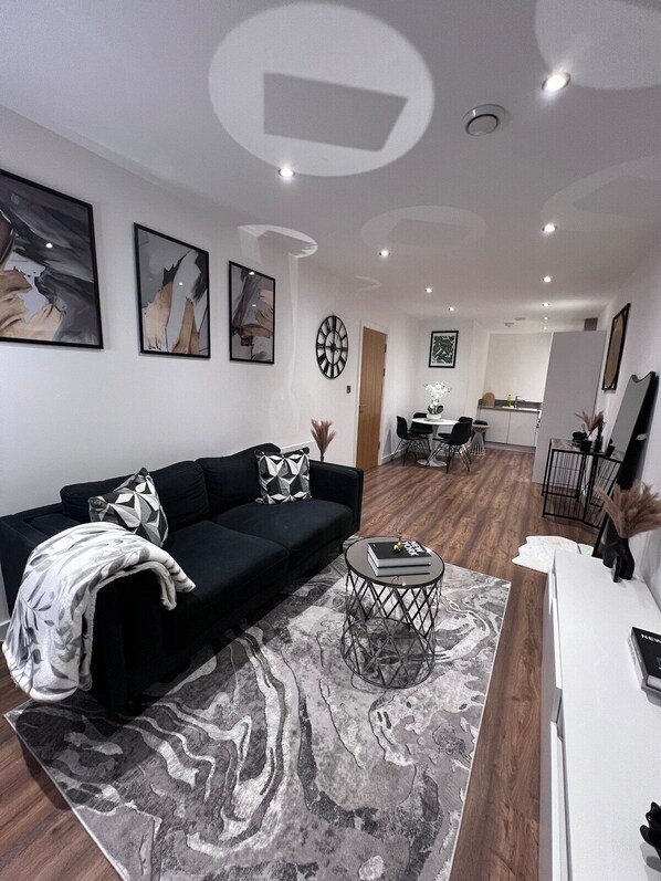 Living Room / Lounge
