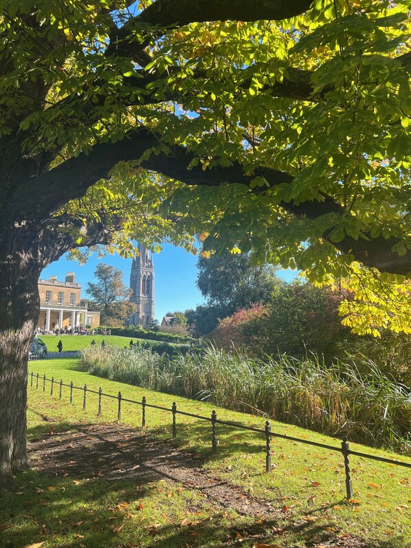 Time Out Magazine names Stoke Newington as one of the greenest places in London.