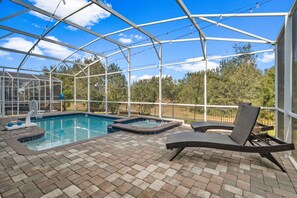 Lounge in the Florida sun and enjoy your relaxing days after the parks
