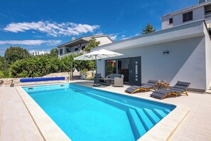 Private Pool