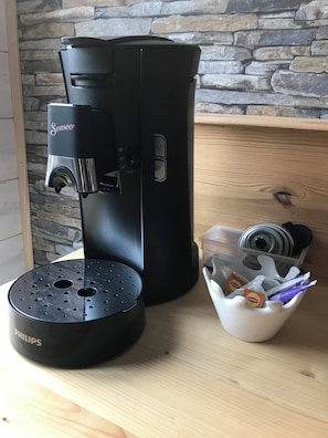 Kaffee und/oder Kaffeemaschine