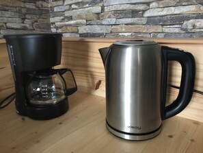 Kaffee und/oder Kaffeemaschine