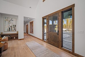 56334 Elk Run Drive-04