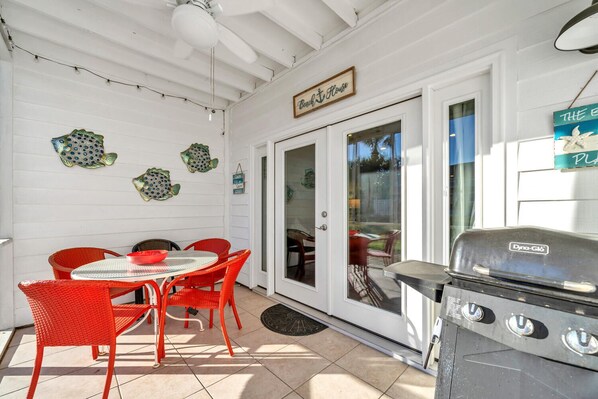 Outdoor dining