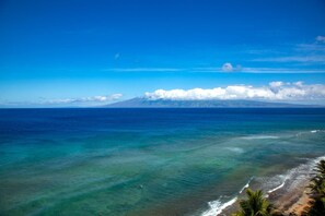 This is where the ocean meets serenity?watch sailboats drift by and the shoreline sparkle in tropical stillness MAH-1219