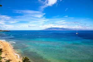 Wake up to golden sands, swaying palms, and an endless turquoise coastline that stretches into peaceful bliss     MAH-1219