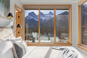 Primary Bedroom #1: Unbeatable views of the Three Sisters
