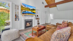 Living Room - Living Room