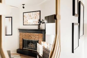 Gas Fireplace!