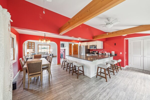 Dining Room, Dining Table, Furniture, Indoors, Table