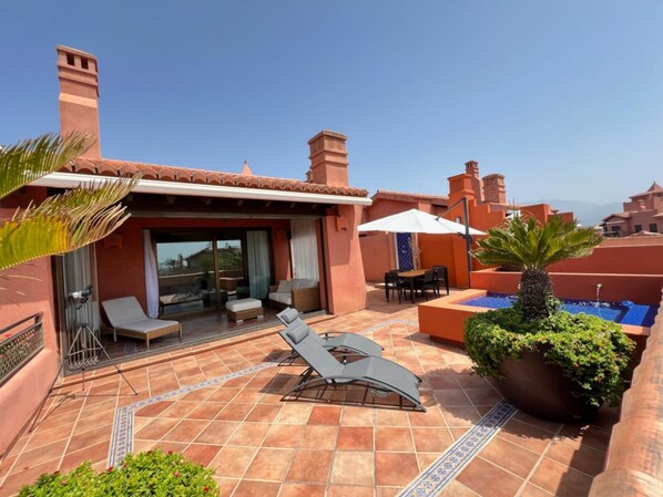 Terrace/patio
