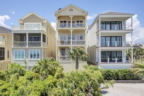 Three Oceanfront Decks at Beachburgh!