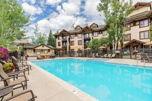 Pool at EagleRidge