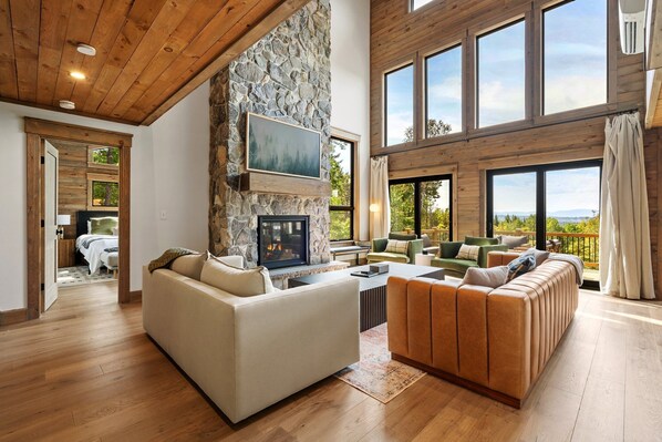 Bright, luxurious space that is comfortable for guests to spend time