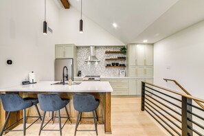 Studio | Kitchen | Nespresso Coffee Maker | Breakfast Bar
