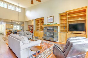 Living Room | 2-Story Townhome | Fireplace | Central A/C & Heating