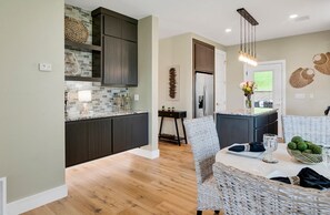 Coffee Bar/Drink Station