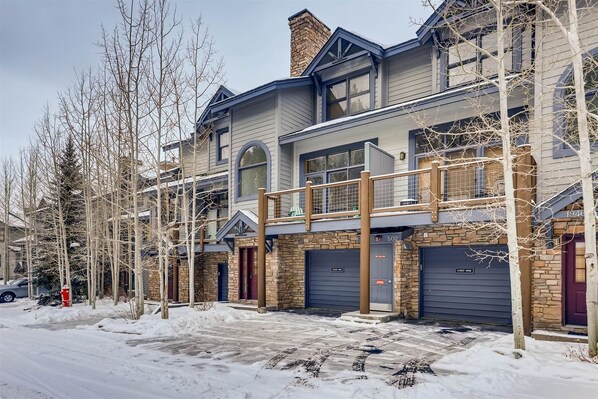 Exterior view of the Northstar Townhomes in West Keystone
