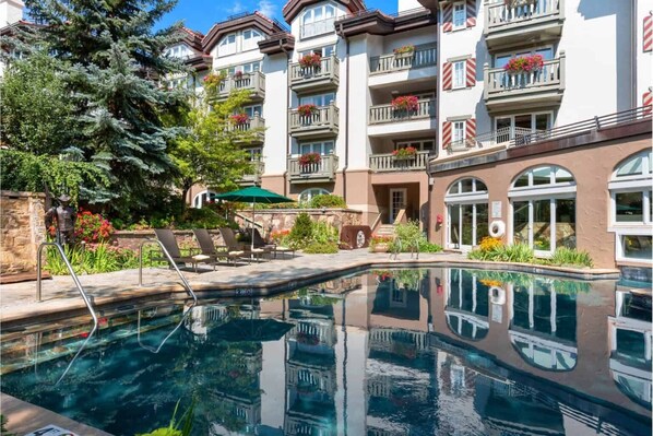 Vail Sonnenalp Exterior