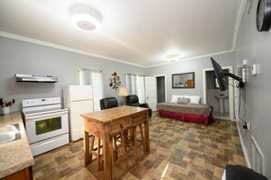Kitchen/Living room