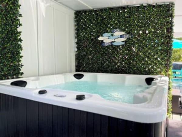 Bain à remous intérieur