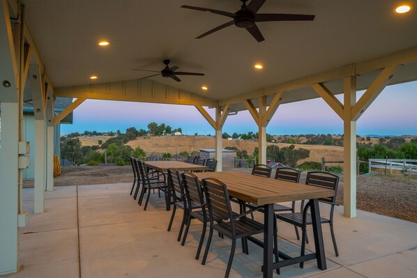 Outdoor dining