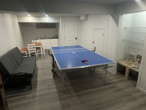 Spielezimmer