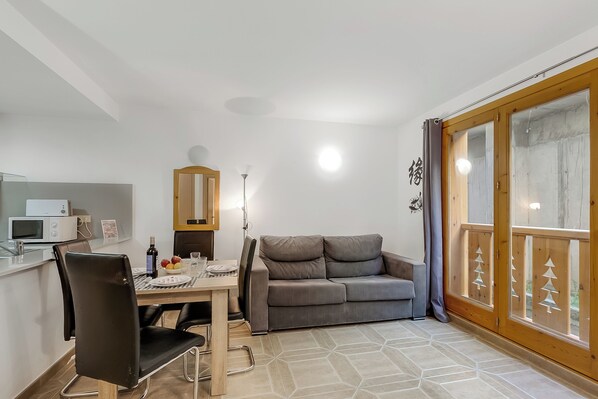 Wohn- und Esszimmer