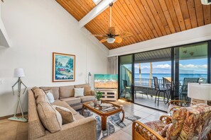 Kahana Village 33 living area 1