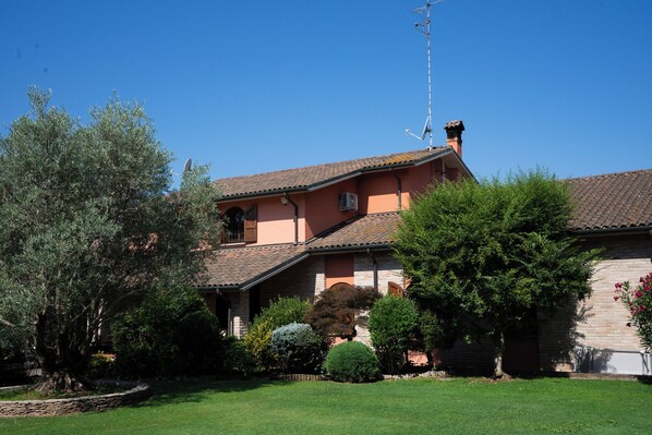 Exterior