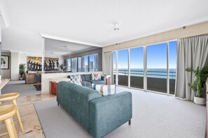 Cozy retro living area for the guests to relax