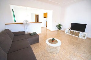 Sala de Estar en Bayside Kalendra - Jable: Un Retiro Escondido Junto al Mar
