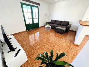 Sala de Estar en Bayside Kalendra - Jable: Un Retiro Escondido Junto al Mar