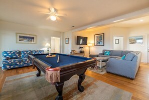 Rec Room with Pool Table