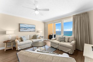 14-web-or-mls-5004-thomas-dr-607