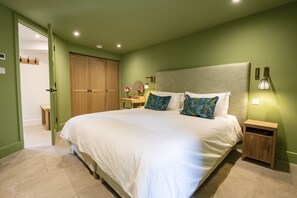 Lythe Barn, Grassington: Ground floor Master bedroom