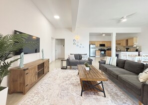 Living Room (2)