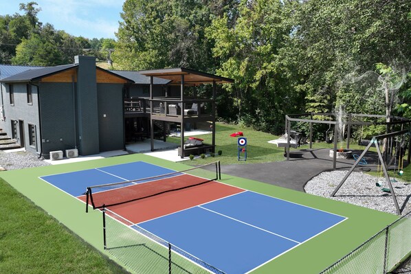 Private pickleball court and play space