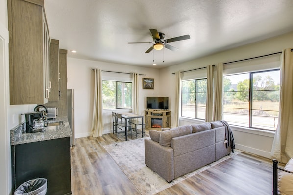 Preston Vacation Rental | 1BR | 1BA | Steps Required | 600 Sq Ft