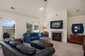 CCHK70: Peace of Paradise | ML Living Area