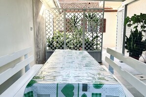 Outdoor dining