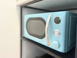 Retro microwave