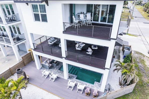 2601 S. Atlantic Avenue - East-facing exterior located on Hill Street. 2 ocean view, and oversized balconies!