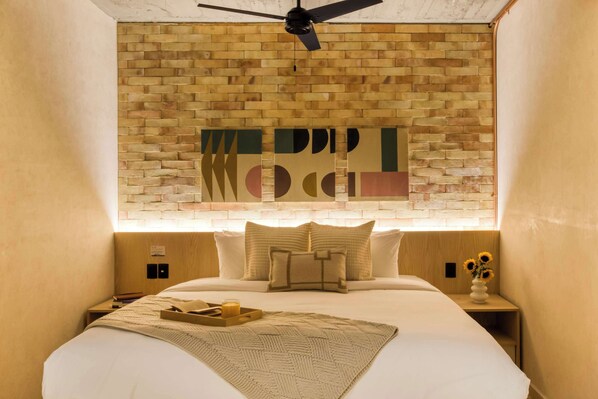 King room
