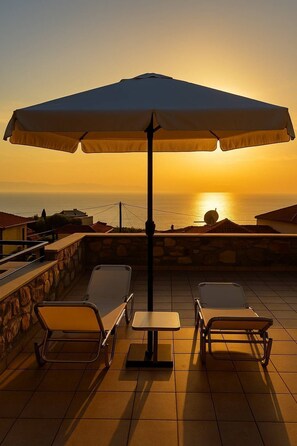 Sunset hour in the property - Majestic Views