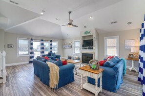 Top Level Living Area