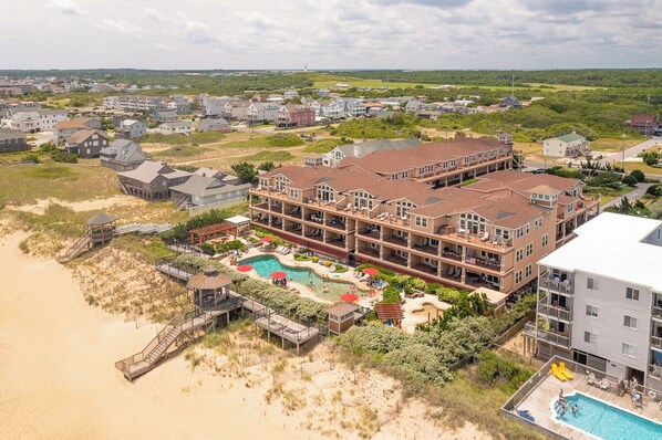 Croatan Surf Club Oceanfront Exterior