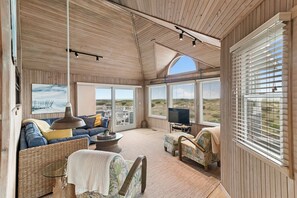 Top Level Living Area
